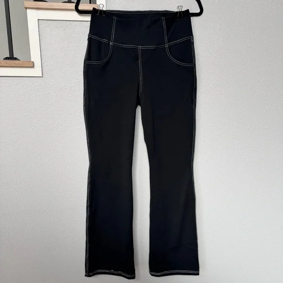 Two Pairs of Women's Flare Yoga/Jeans with Contrast White Stitching Blue/Black - Picture 2 of 16